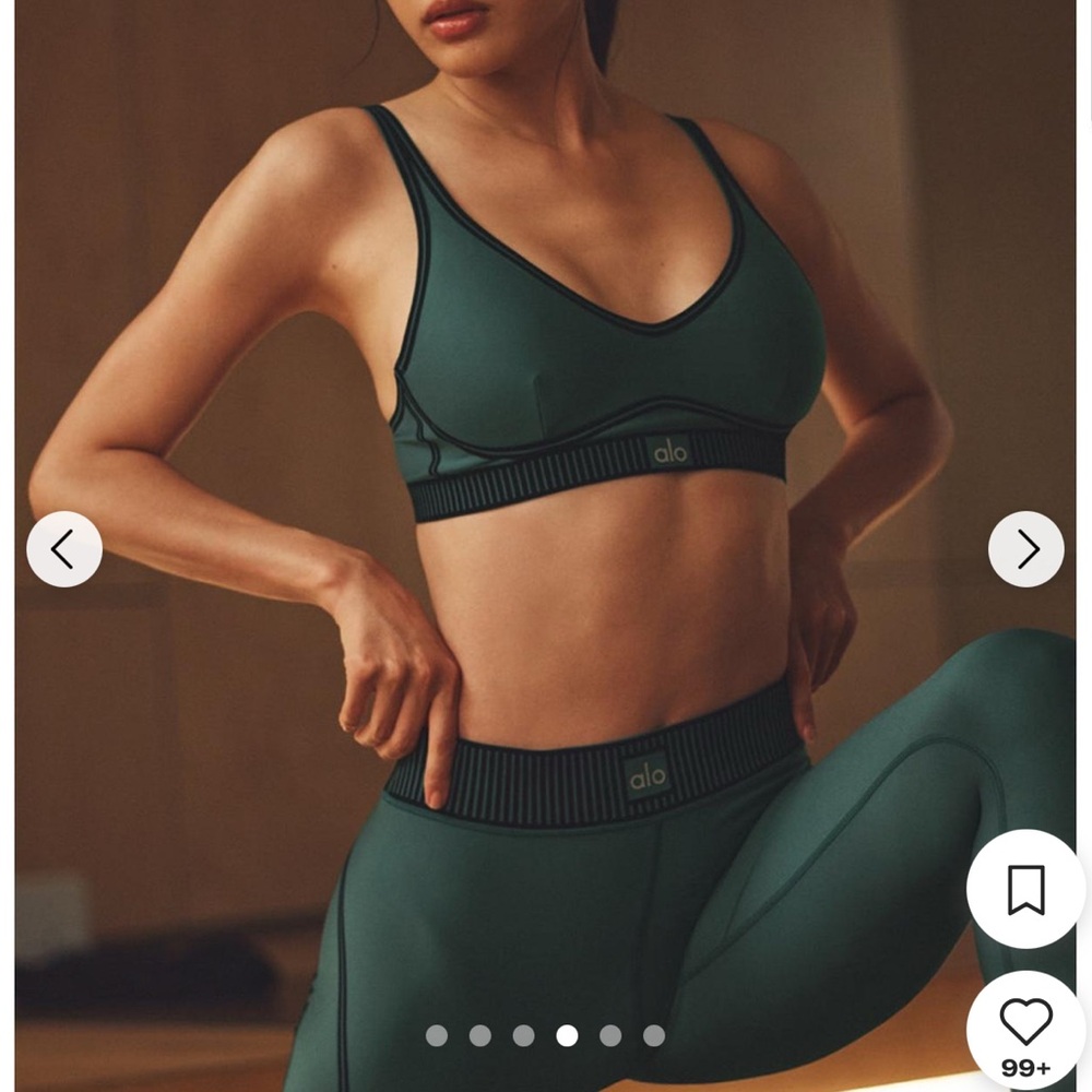 ALO Yoga Deep Green Sports Bra and airlift leggings